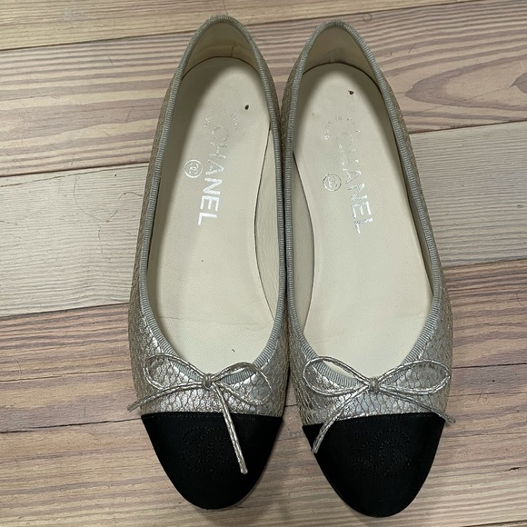 Chanel flat shoes - Picture 1 of 4